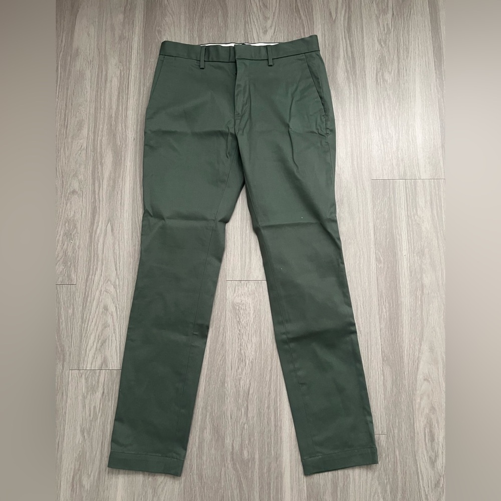 Banana Republic Men's Olive Chinos new 31x32